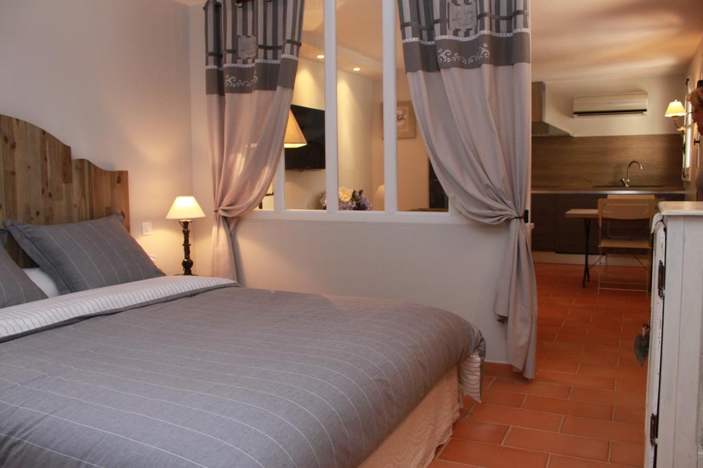 La Bastide Des Senteurs Hotel Peymeinade Bilik gambar